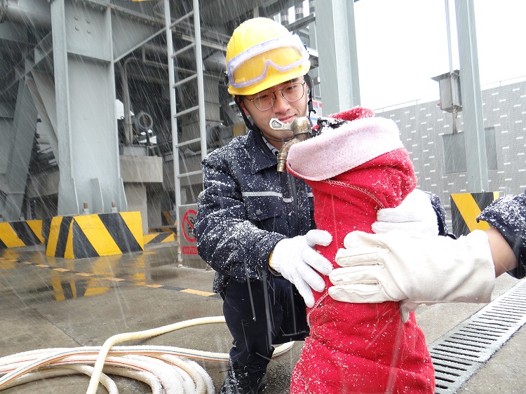 水务集团积极应对雨雪天气，确保生产安全稳定运行